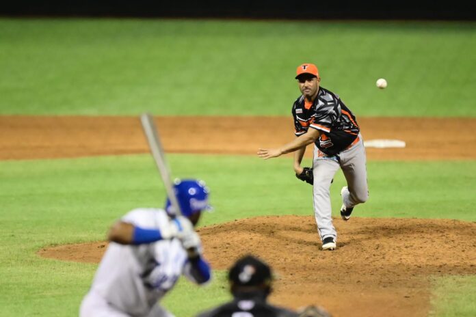 Toros blanquean al Licey