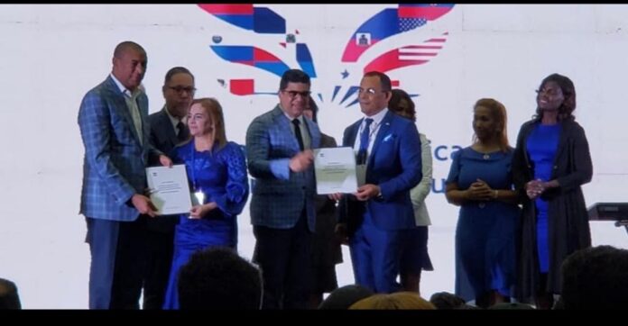 Concluye Cumbre con entrega de anteproyecto de ley de Respeto El Caribe