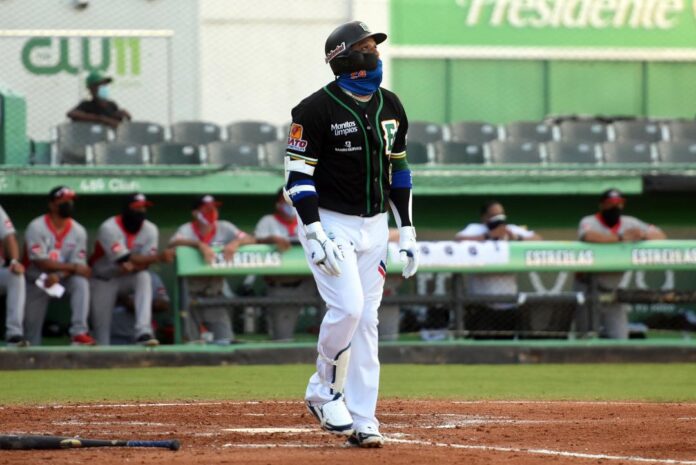 Jonrón de Canó frena a Gigantes y Águilas se levantan en semifinal