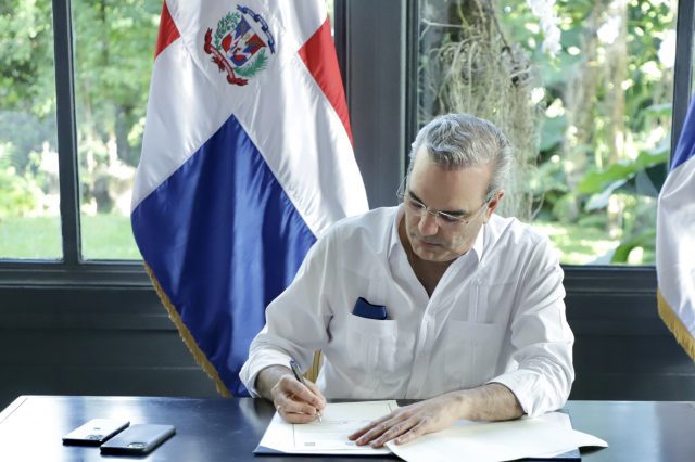 Los presidentes hacen un llamado a Estados Unidos, la Unión Europea, Canadá y Francia, y a toda a la comunidad internacional Los presidentes hacen un llamado a Estados Unidos, la Unión Europea, Canadá y Francia, y a toda a la comunidad internacional