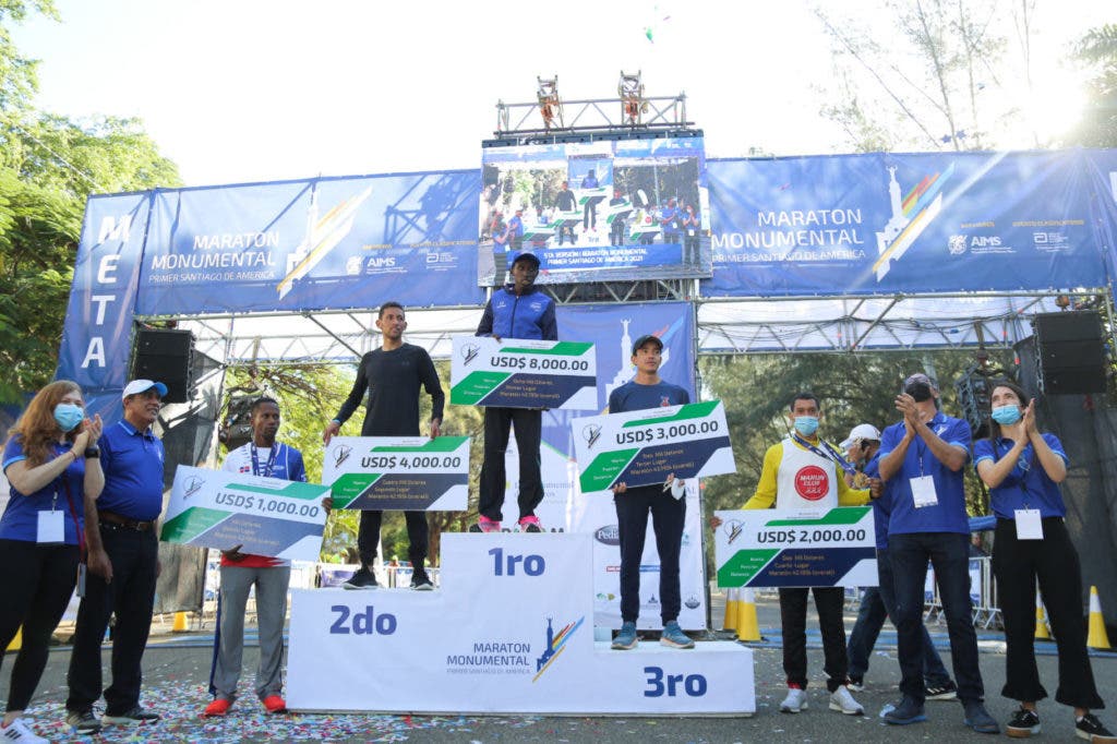 Kenia Colombia y RD lideran Maraton Monumental