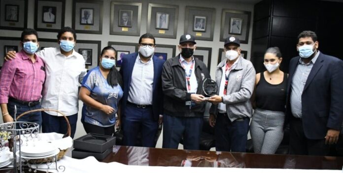 Lidom reconoce la eficiencia de Jorge Torres