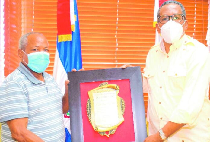 Liga Mercedes destaca labor de Comedores Económicos