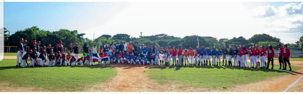 Liga Otro Nivel inaugura Copa Navidena