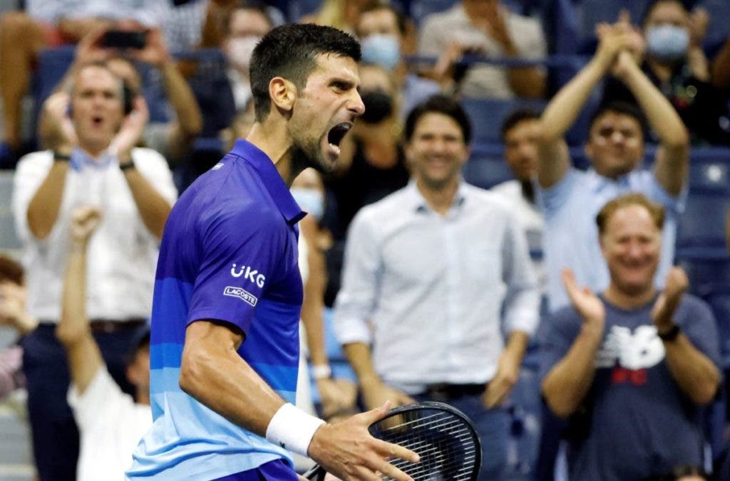 Se manifiestan en apoyo a Djokovic ante la decision si lo deportan2