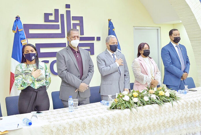 Destacan el papel de la minería para atraer inversiones El Caribe