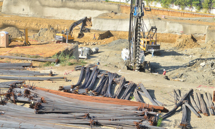 Alzas en materiales afectan construcción Miguel Ponce