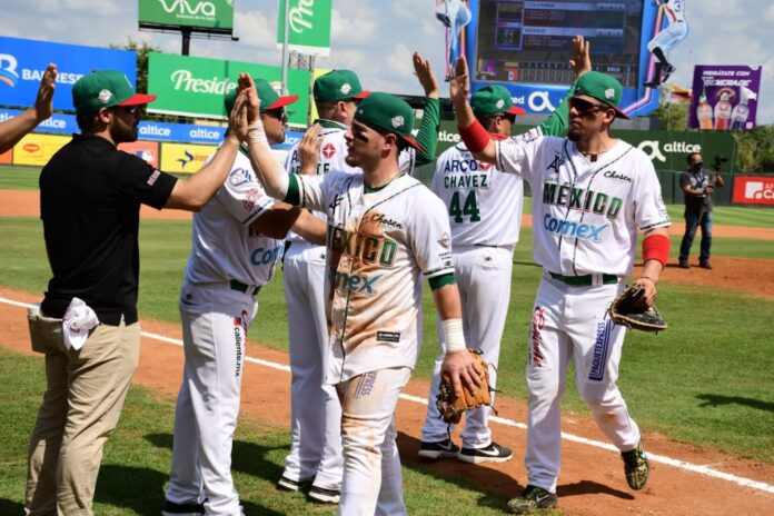 Mexicano Ríos lidera blanqueada sobre Caimanes