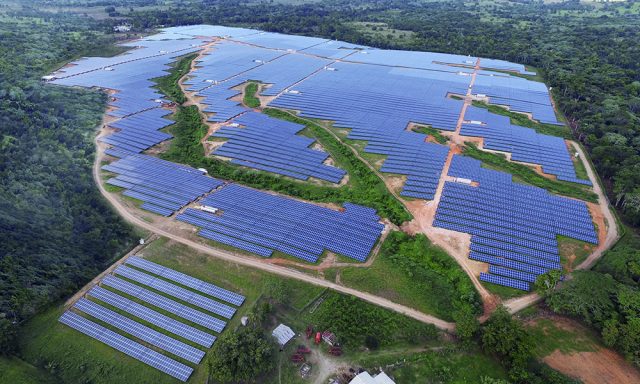 Asegura RD lidera region del Caribe en energias renovables