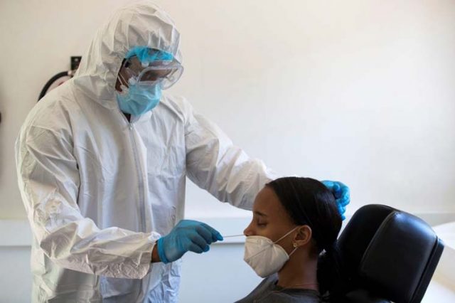 4,964 nuevos contagios de covid-19; positividad diaria en aumento 4,964 nuevos contagios de covid-19; positividad diaria en aumento