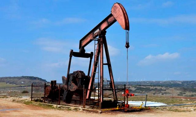 El petroleo se dispara 207 y cierra a US7946