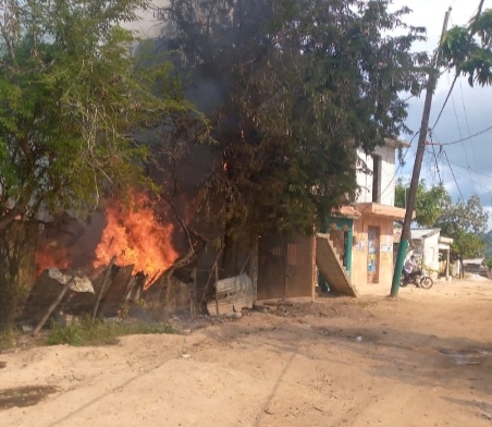 Fuego en casa provoca lesiones a madre e hija en El Seibo Fuego en casa provoca lesiones a madre e hija en El Seibo
