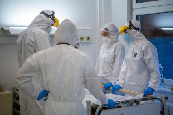 Hungría detecta primeros casos de flurona, mezcla de gripe y coronavirus Hungría detecta primeros casos de flurona, mezcla de gripe y coronavirus