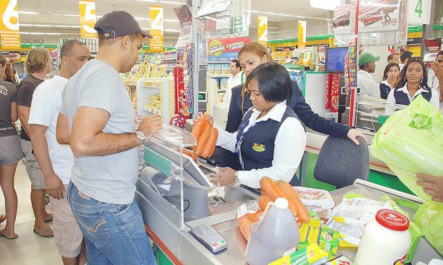 La canasta nacional se encarecio en RD313799 en 2021