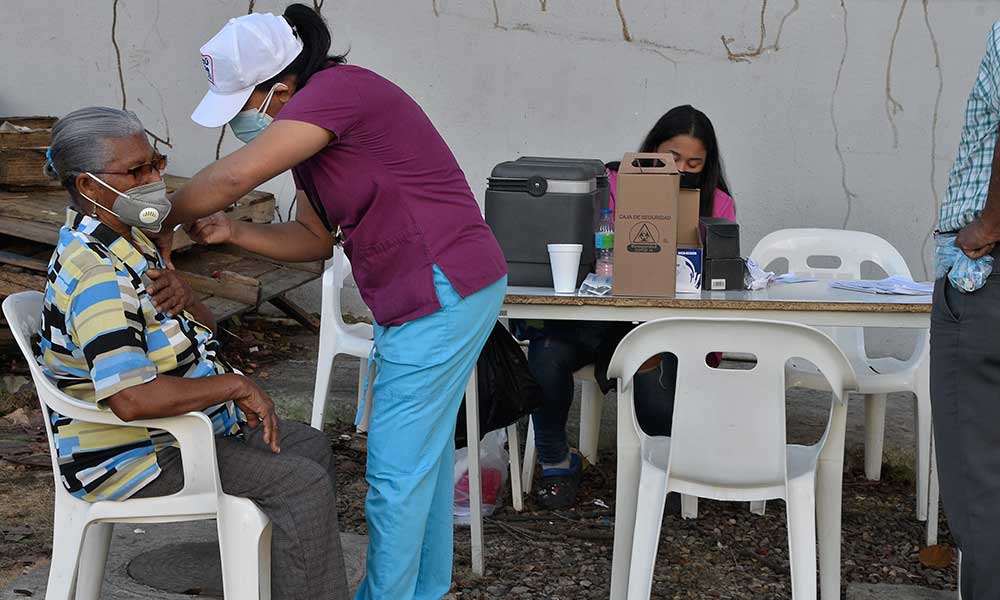 Omicron sigue aumentando los indicadores covid