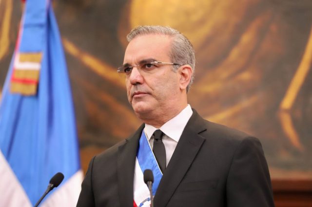 IMG_428s9 Presidente Abinader lamenta fallecimiento de Nunez Collado