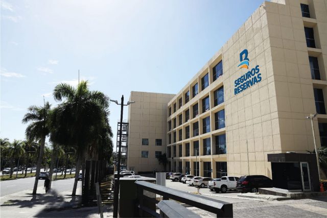 Los asegurados de Seguros Reservas tendrán acceso a la atención en los sitios de Mayo Clinic en EE. UU. Los asegurados de Seguros Reservas tendrán acceso a la atención en los sitios de Mayo Clinic en EE. UU.