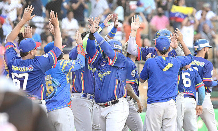 Venezuela logra su segundo triunfo y México su primero El Caribe