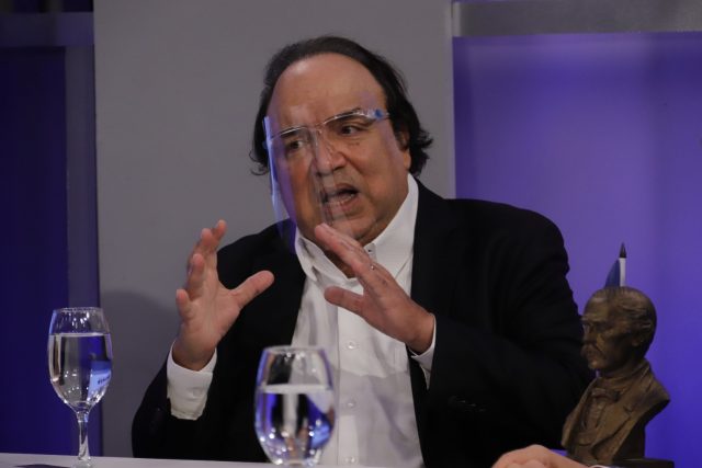 Vinicito llama a sentar en el banquillo de los acusados a Danilo Medina Vinicito llama a sentar en el banquillo de los acusados a Danilo Medina