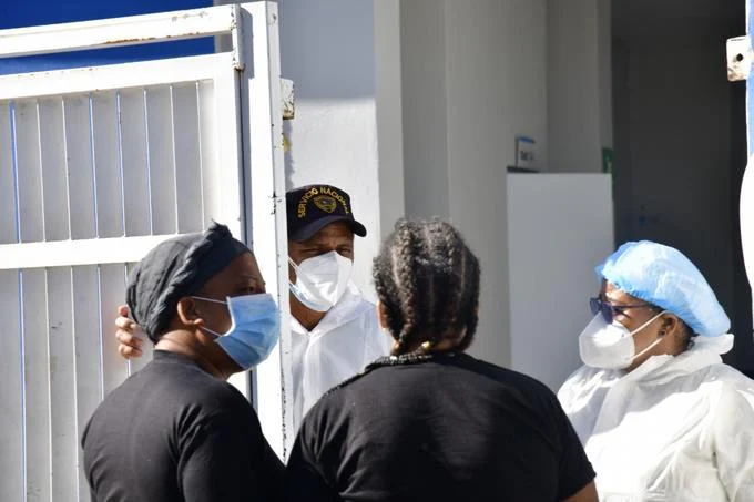 notifican-dos-muertos-y-2813-nuevos-casos-de-covid-hay-220-pacientes-en-cuidados-intensivos