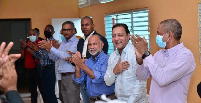 Abel Martínez recibe apoyo de Corriente Eugenio María de Hostos Abel Martínez recibe apoyo de Corriente Eugenio María de Hostos