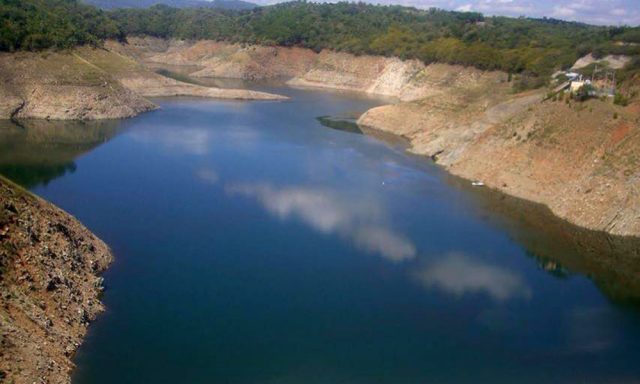 cf07df43-2 Dicen que mueren haitianos al zozobrar yola en presa Moncion