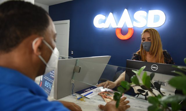 Felipe Subervi pide a usuarios de la CAASD ponerse al