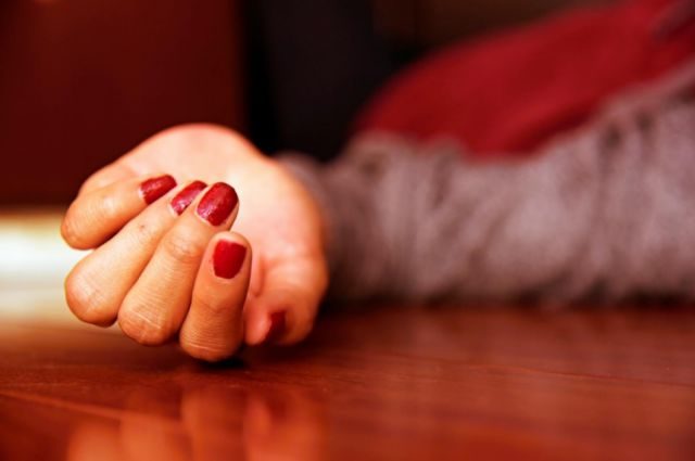 Hombre se disfraza de mujer y quema con un líquido a su expareja en Bolivia Hombre se disfraza de mujer y quema con un líquido a su expareja en Bolivia