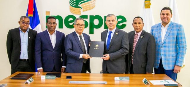 Mediante el acuerdo, la DGDC se compromete a organizar los operativos médicos, de alimentación y fumigación en las áreas más vulnerables Mediante el acuerdo, la DGDC se compromete a organizar los operativos médicos, de alimentación y fumigación en las áreas más vulnerables