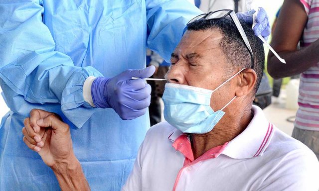 1ffebb1d-prueba-de-pcr-nakahara-4-619d9d047faa4 Salud Publica registra 956 casos de 12402 muestras hay tres