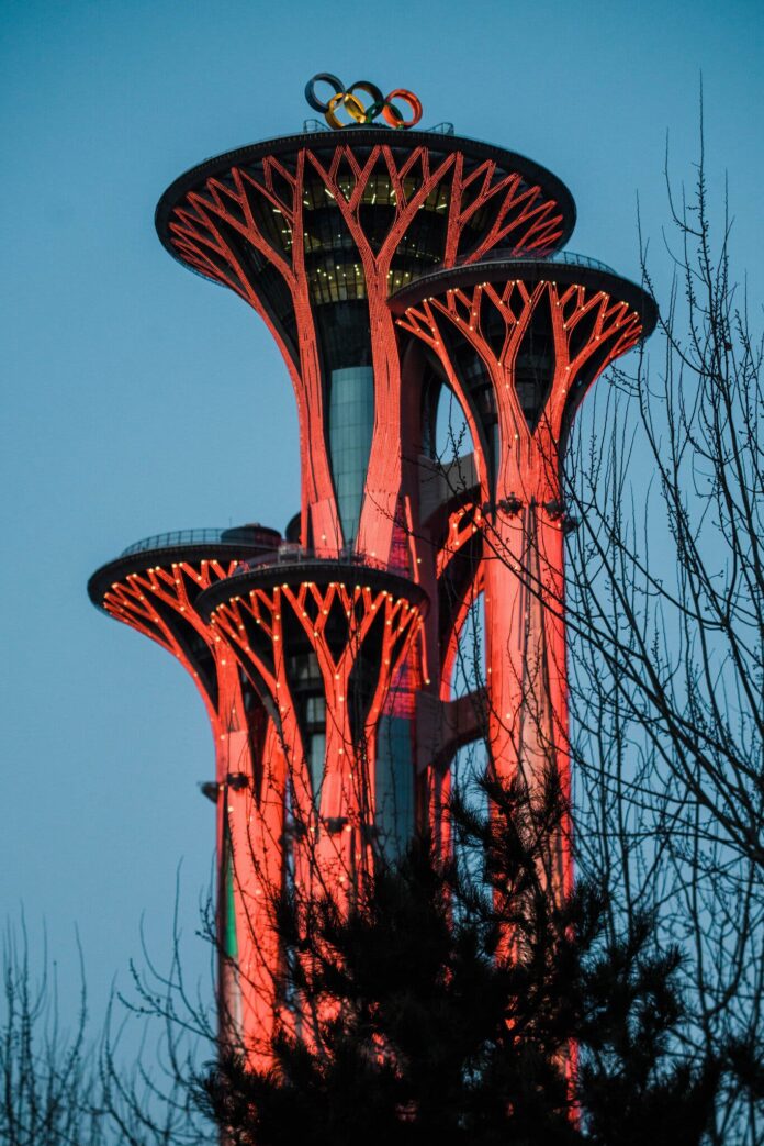 merlin_201127842_c6757df8-38ec-42a4-803a-3f4b4fdfffbf-superJumbo