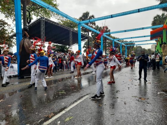1646621375 51 Con caravana de vehiculos electricos inicia Desfile Nacional del Carnaval