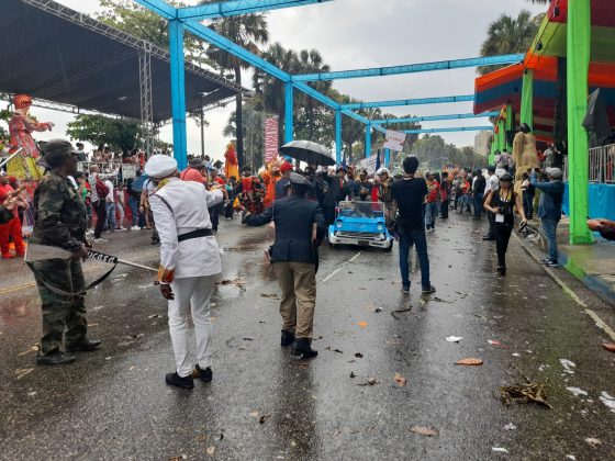 1646621375 802 Con caravana de vehiculos electricos inicia Desfile Nacional del Carnaval