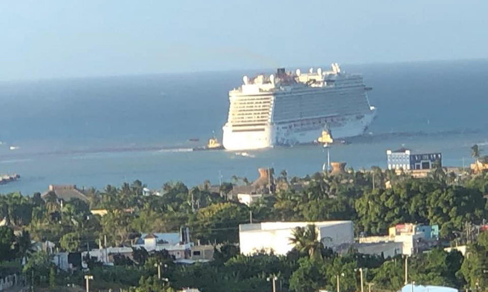 1647327087 604 Crucero encalla cuando pretendia salir del malecon de Puerto Plata