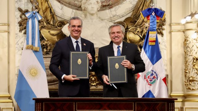 Abinader y presidente de Argentina firmaron acuerdos de cooperación