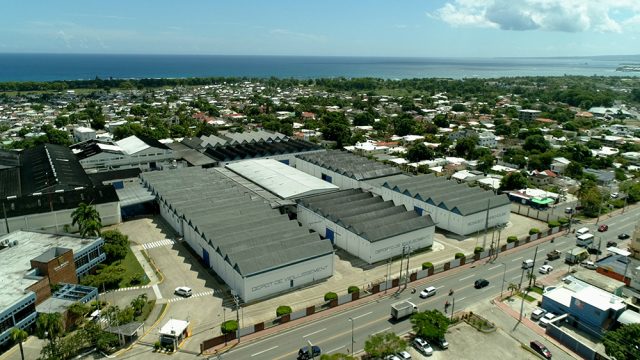 Casa Brugal migra a la energia limpia