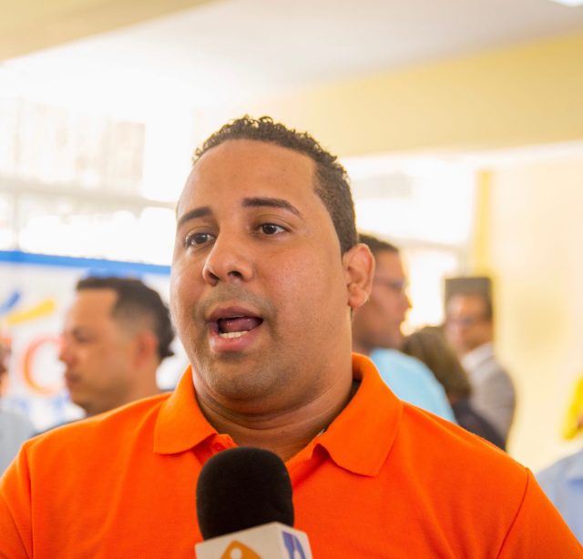 imponer impuestos Denuncian DGII pretende violar la ley al tratar de imponer