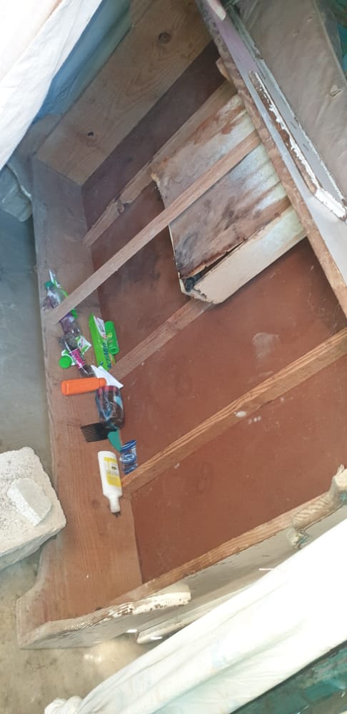 Denuncian que agentes de migracion saquearon casa de migrantes haitianos