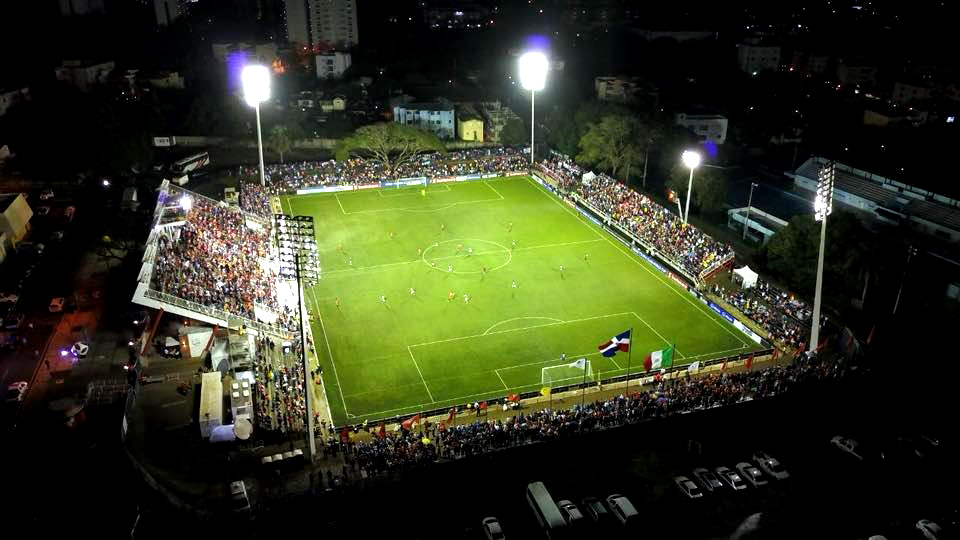 Estadios con luces crecen en torneo LDF
