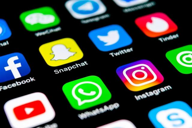 Unesco: Las redes sociales son una 