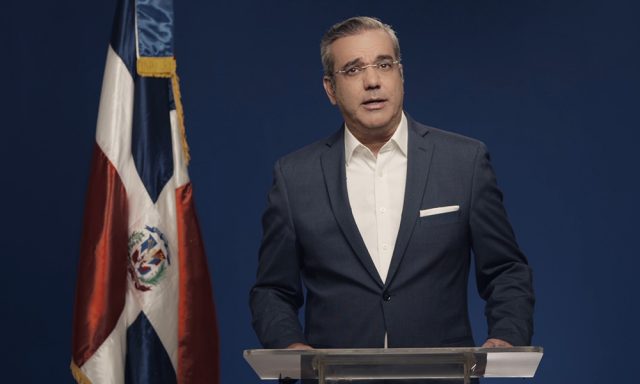 6aff3676-luis-en-en-mensaje-al-pais-13-2-2020-5e46017d0fcf2 ¿Luis Abinader deberia poner un programa de TV