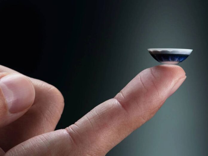 Apple desarrolla lentes de contacto que buscan reemplazar al iPhone