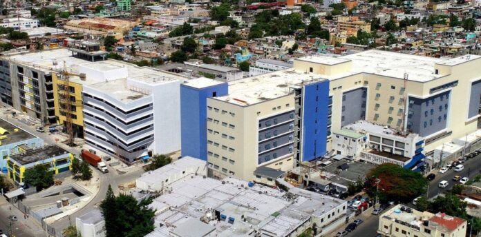 Directivos de CMD revisan la Ciudad Sanitaria