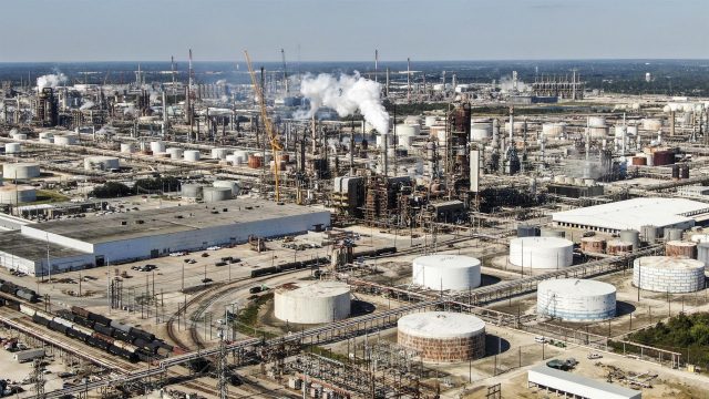 El crudo de Texas abre con una subida del 12