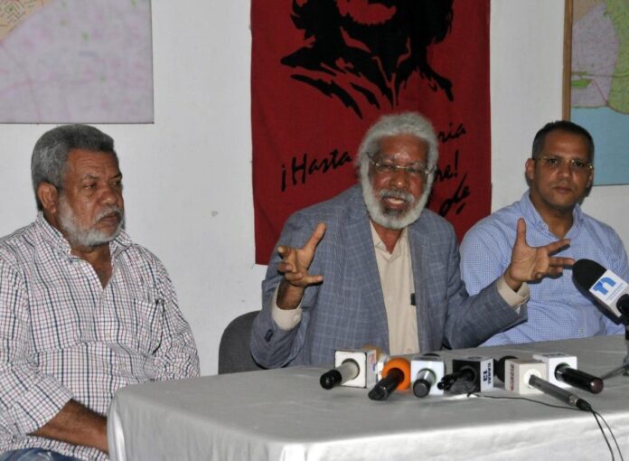 Hubieres: Sostiene corredores deben ser de choferes