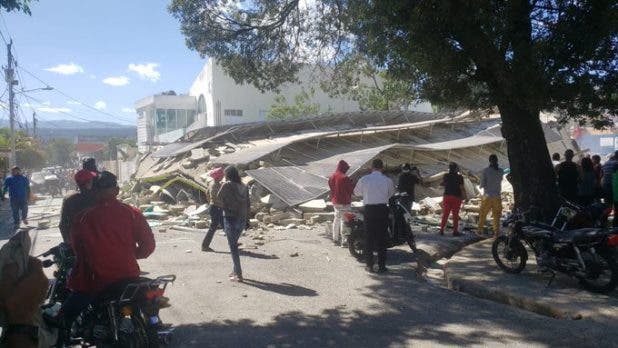 1674148731 334 La Vega Abinader lamenta muerte de mujer en derrumbe de