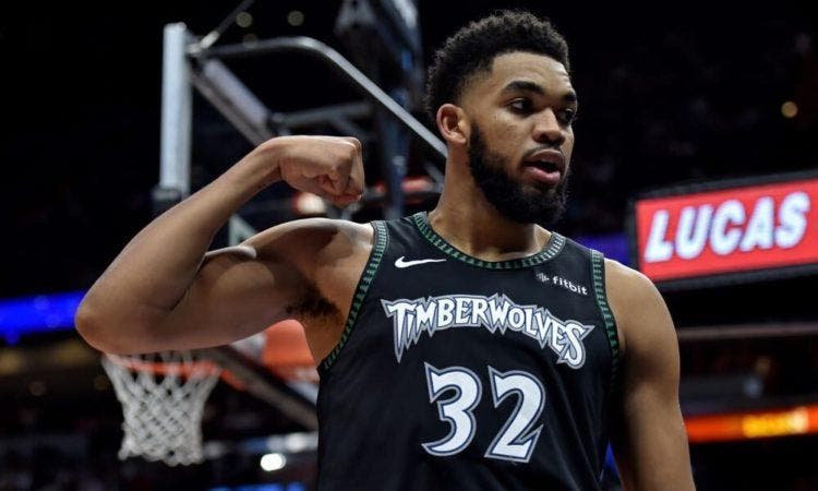 Karl-Anthony Towns, en acción en el torneo de NBA.
