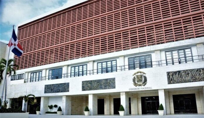 Alfredo Pacheco: Diputados solo trabajarán en “comisiones” esta semana