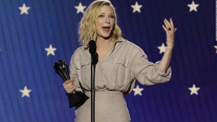 Brendan Fraser emociona al público y Cate Blanchett lo hace reflexionar sobre las premiaciones