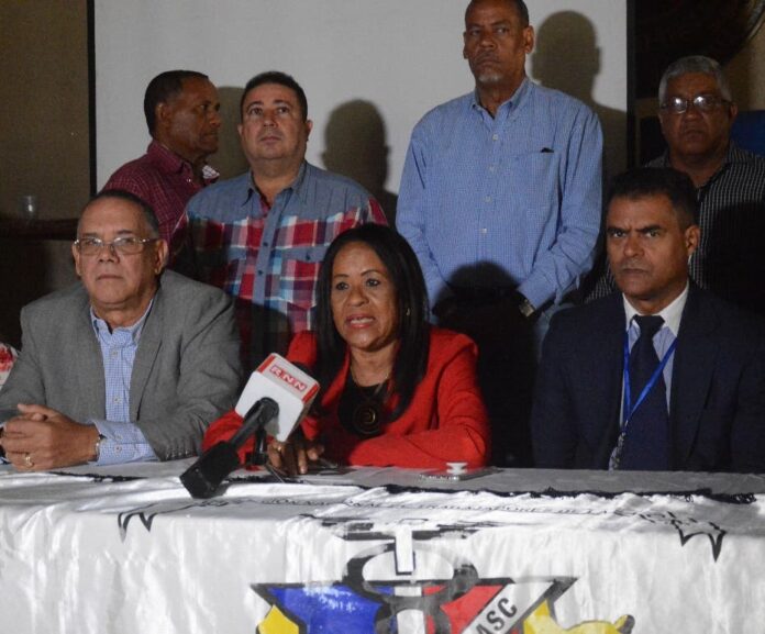 Gremios exigen el pago total de las pensiones